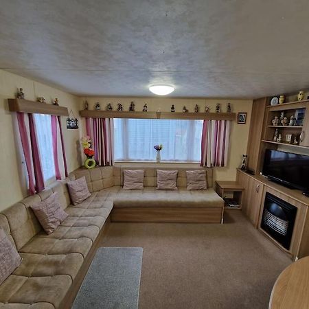 Homely 3 Bed Van @ Weymouth Bay Екстериор снимка