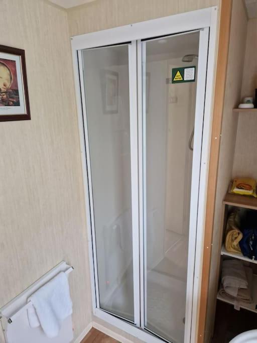 Homely 3 Bed Van @ Weymouth Bay Екстериор снимка